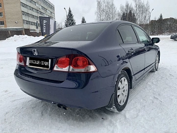 Honda Civic, 2010г, передний привод, механика