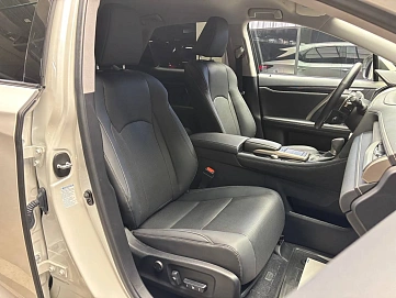 Lexus RX, 2022г, полный привод, автомат