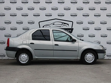 Renault Logan, 2006г, передний привод, механика