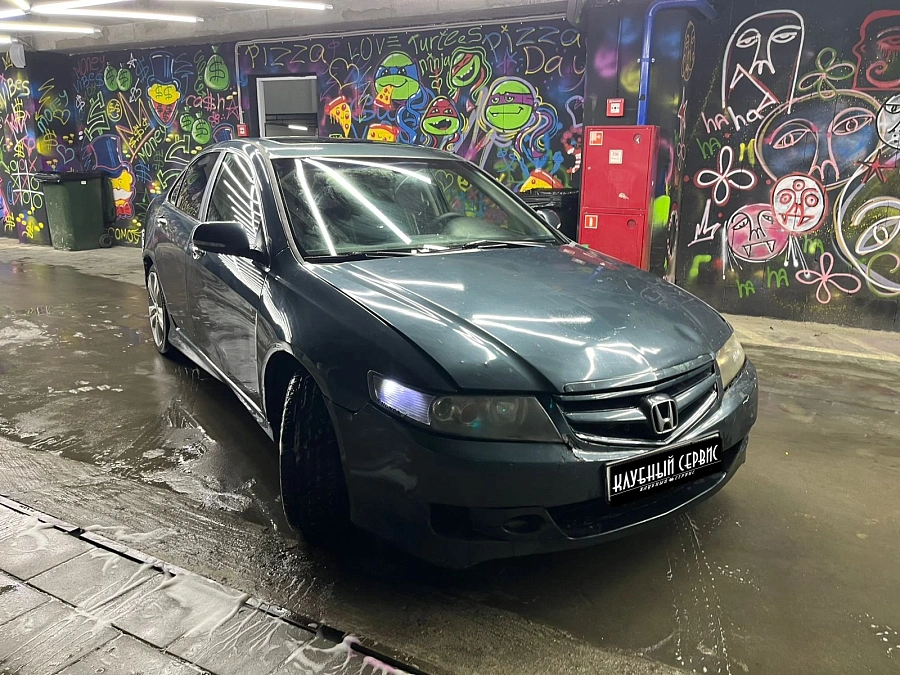 Honda Accord, 2006г., передний привод, автомат