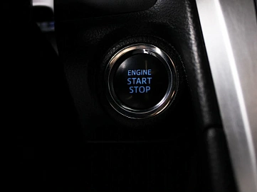 Toyota Camry, 2016г., передний привод, автомат