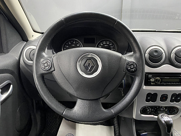 Renault Sandero, 2012г, передний привод, механика