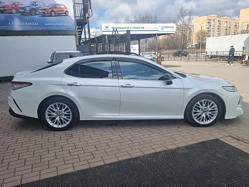 Toyota Camry, 2019г, передний привод, автомат