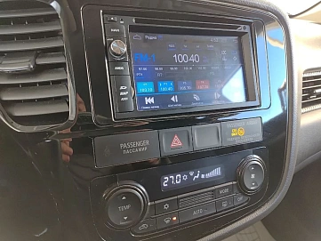 Mitsubishi Outlander, 2015г, передний привод, вариатор