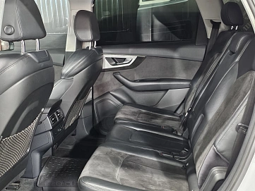 Audi Q7, 2015г, полный привод, автомат