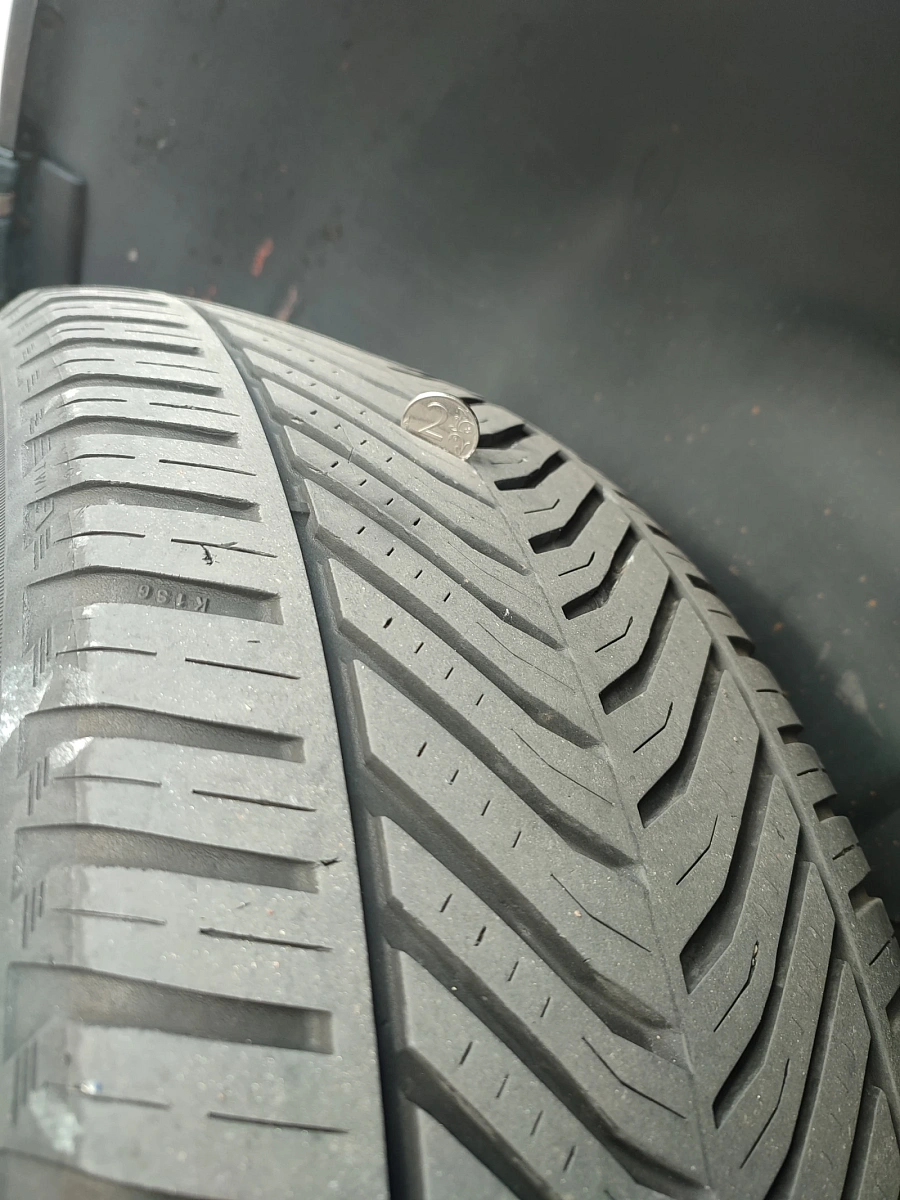 Volkswagen Touareg, 2008г., полный привод, автомат