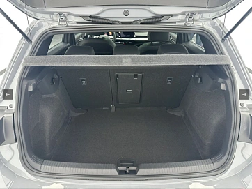 Volkswagen Golf, 2022г., передний привод, робот