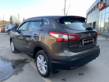Nissan Qashqai, 2014г, передний привод, вариатор