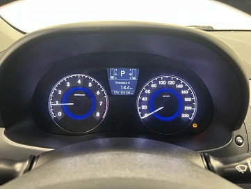 Hyundai Solaris, 2015г, передний привод, автомат