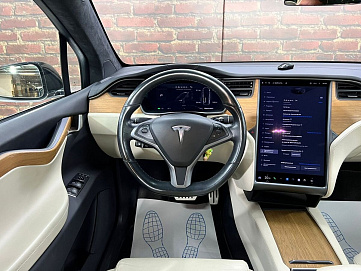Tesla Model X, 2020г, полный привод, автомат