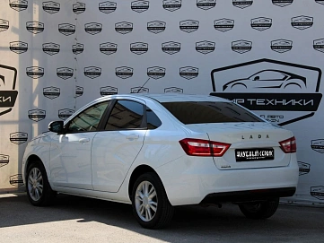 Lada (ВАЗ) Vesta, 2019г, передний привод, механика