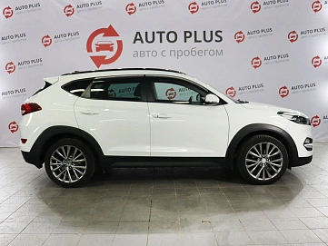 Hyundai Tucson, 2015г, полный привод, робот