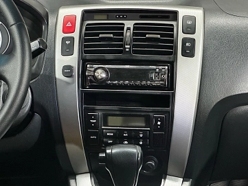 Hyundai Tucson, 2007г, передний привод, автомат
