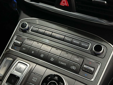 Hyundai Santa Fe, 2021г, полный привод, робот