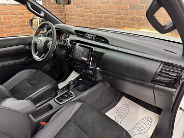 Toyota Hilux, 2024г, полный привод, автомат