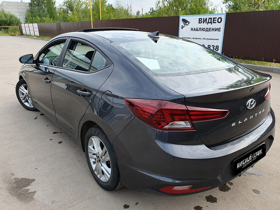 Hyundai Elantra, 2020г., передний привод, автомат