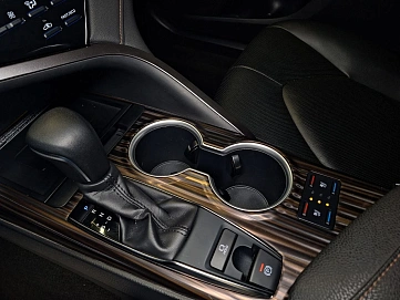 Toyota Camry, 2020г, передний привод, автомат