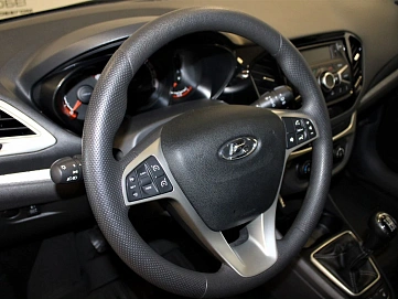 Lada (ВАЗ) Vesta, 2019г, передний привод, механика