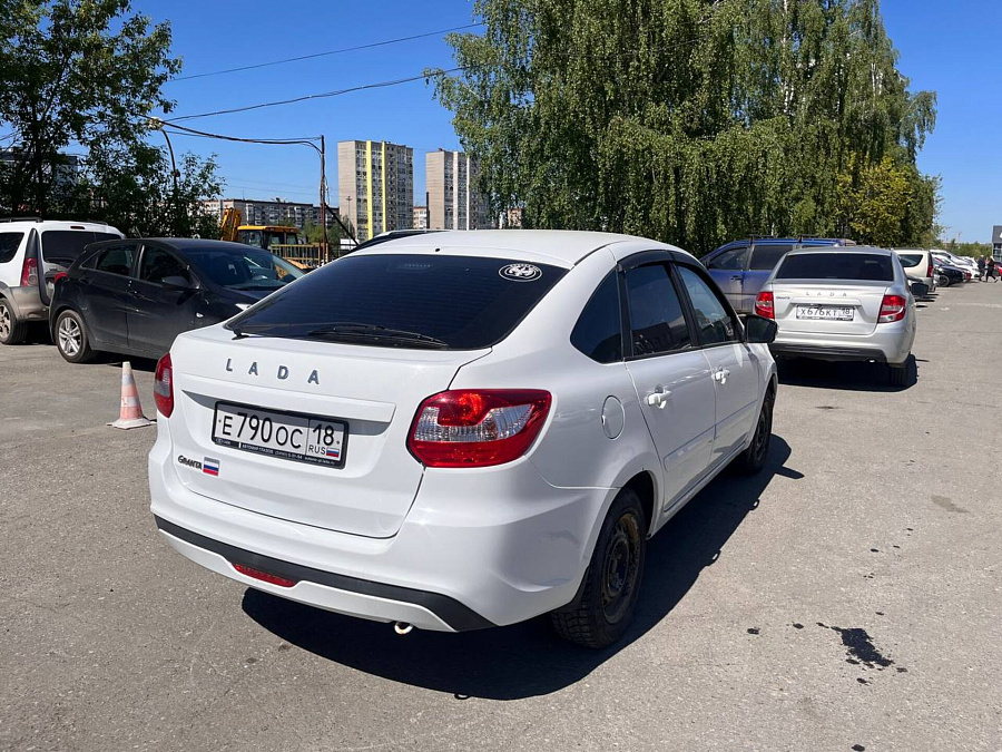 Lada (ВАЗ) Granta, 2018г., передний привод, механика