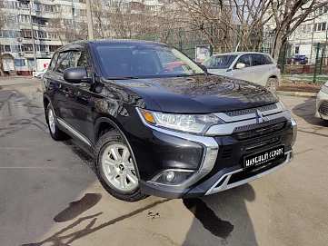 Mitsubishi Outlander, 2019г, полный привод, вариатор