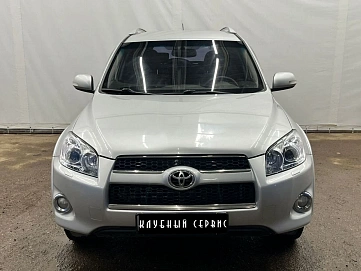 Toyota RAV4, 2010г, полный привод, автомат
