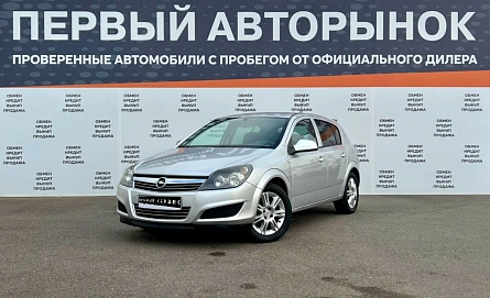 Opel Astra, 2010г, передний привод, механика