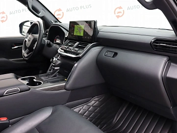 Toyota Land Cruiser, 2021г, полный привод, автомат