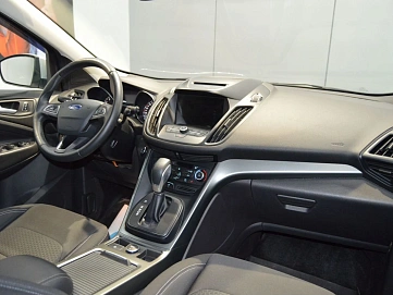 Ford Kuga, 2017г, передний привод, автомат