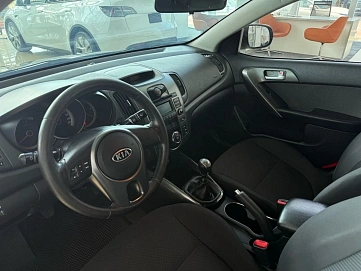 Kia Cerato, 2012г, передний привод, механика