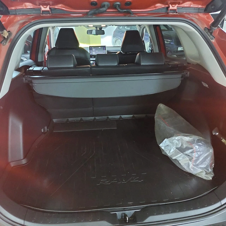 Toyota RAV4, 2021г., полный привод, автомат