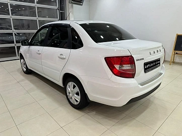 Lada (ВАЗ) Granta, 2022г, передний привод, механика