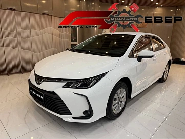 Toyota Corolla, 2022г, передний привод, вариатор