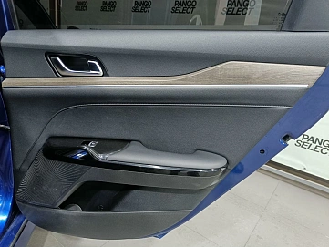 Kia K5, 2021г, передний привод, автомат