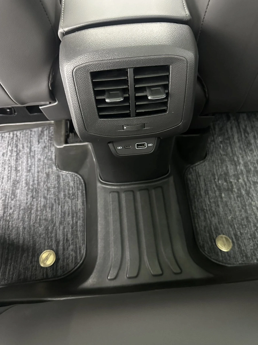 Volkswagen T-Cross, 2022г., передний привод, автомат