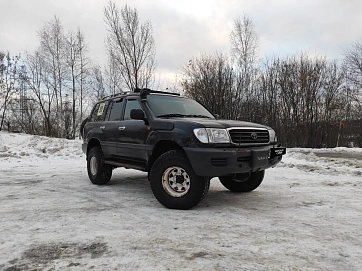 Toyota Land Cruiser, 2001г, полный привод, механика