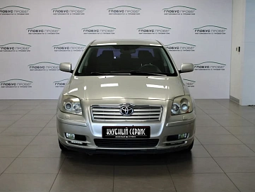 Toyota Avensis, 2005г, передний привод, механика