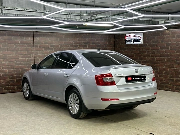 Skoda Octavia, 2017г, передний привод, механика