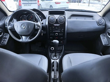 Renault Duster, 2017г, полный привод, автомат