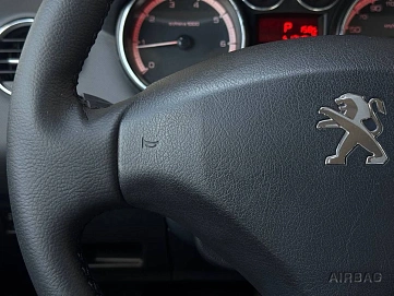 Peugeot 408, 2012г, передний привод, автомат