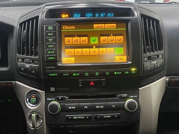 Toyota Land Cruiser, 2011г, полный привод, автомат