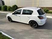 Opel Astra, 2012г., передний привод, механика