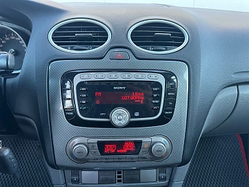 Ford Focus, 2010г, передний привод, автомат
