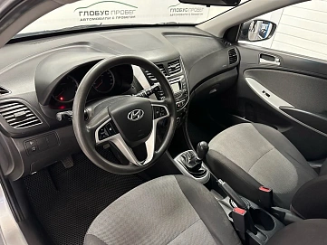 Hyundai Solaris, 2012г, передний привод, механика