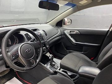Kia Cerato, 2011г, передний привод, автомат