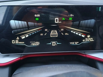 Geely Coolray, 2024г, передний привод, робот