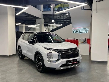 Mitsubishi Outlander, 2023г, передний привод, вариатор