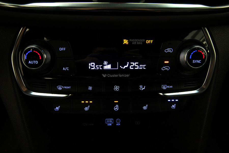 Hyundai Santa Fe, 2019г., передний привод, автомат