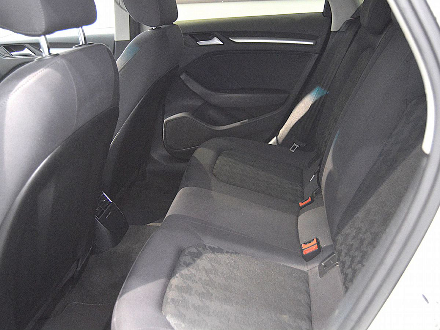 Audi A3, 2013г., передний привод, робот