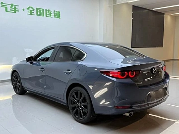 Mazda 3, 2022г, передний привод, автомат