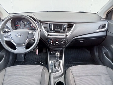 Hyundai Solaris, 2017г, передний привод, автомат